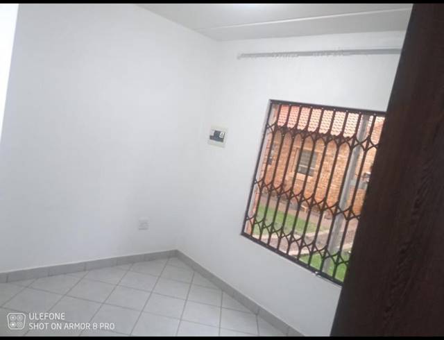 2 BEDROOM TOWNHOUSE FOR SALE IN DAWN PARK EXT